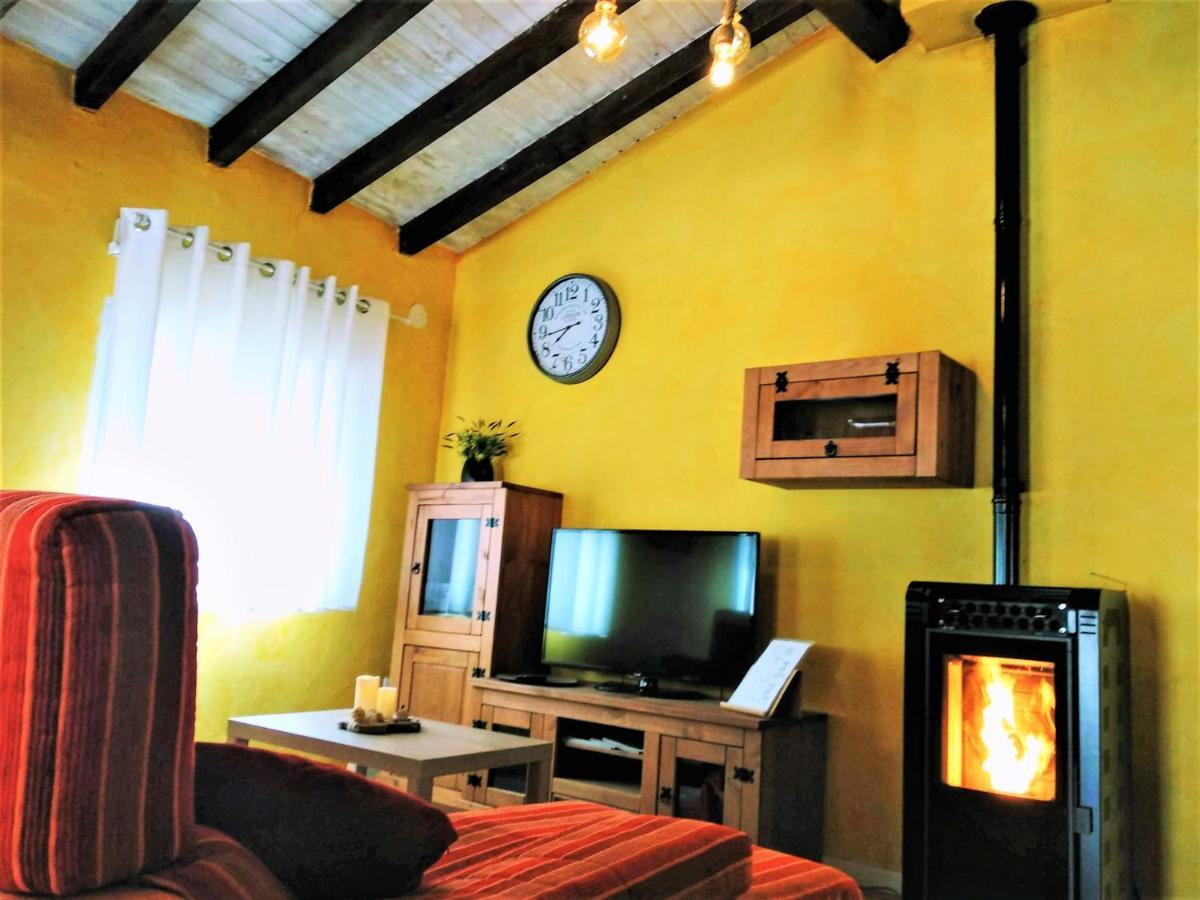 Casa Rural Madera Y Sal Salinas de Anana Ngoại thất bức ảnh