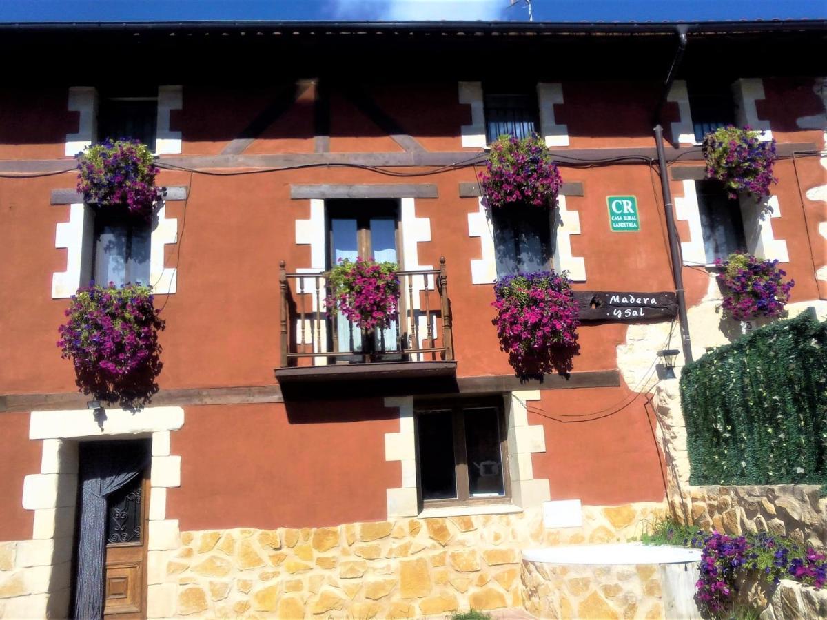 Casa Rural Madera Y Sal Salinas de Anana Ngoại thất bức ảnh